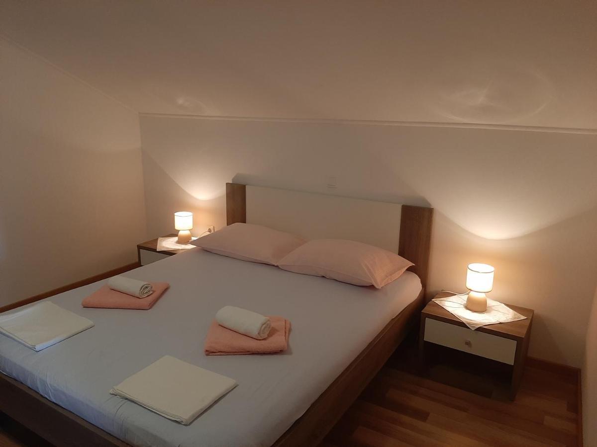 Apartments Nikola Caska Novalja Eksteriør billede
