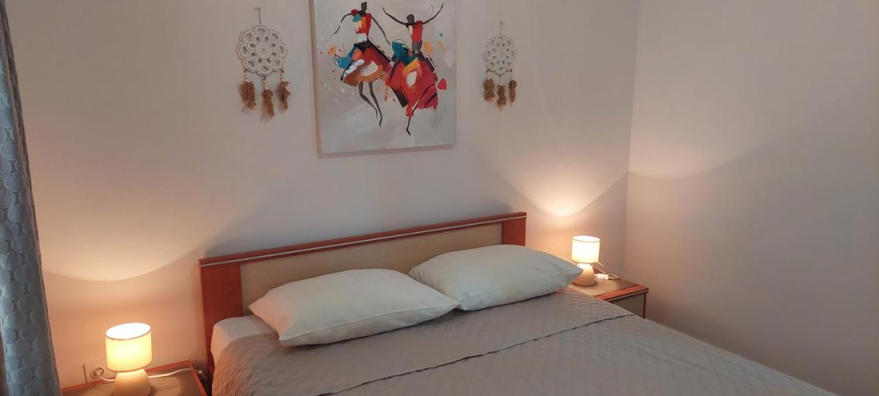 Apartments Nikola Caska Novalja Eksteriør billede