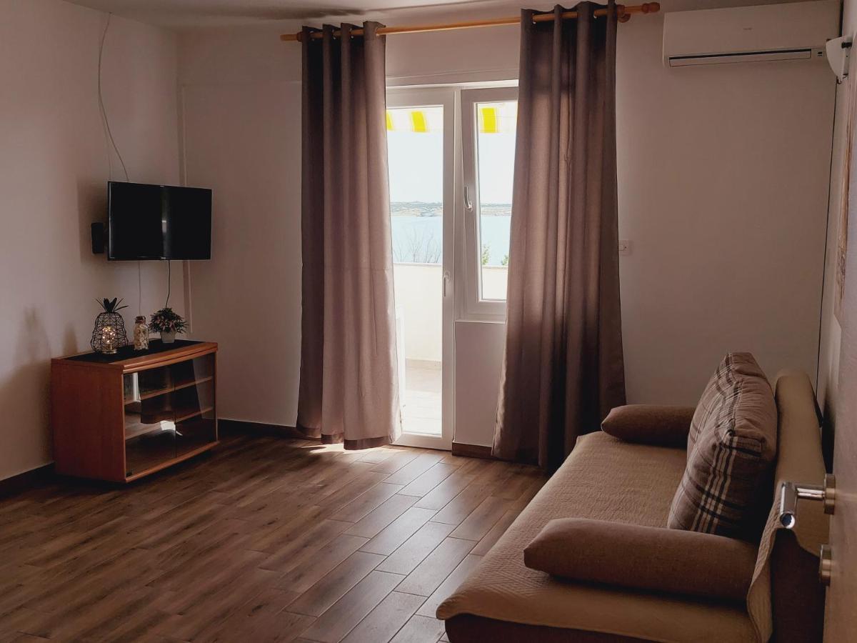Apartments Nikola Caska Novalja Eksteriør billede