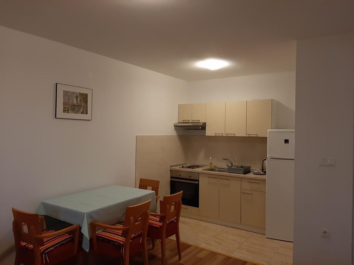 Apartments Nikola Caska Novalja Eksteriør billede