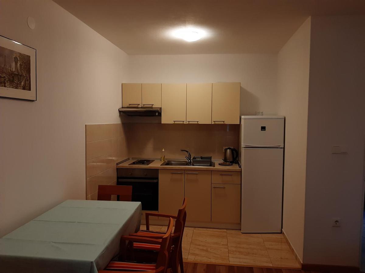 Apartments Nikola Caska Novalja Eksteriør billede